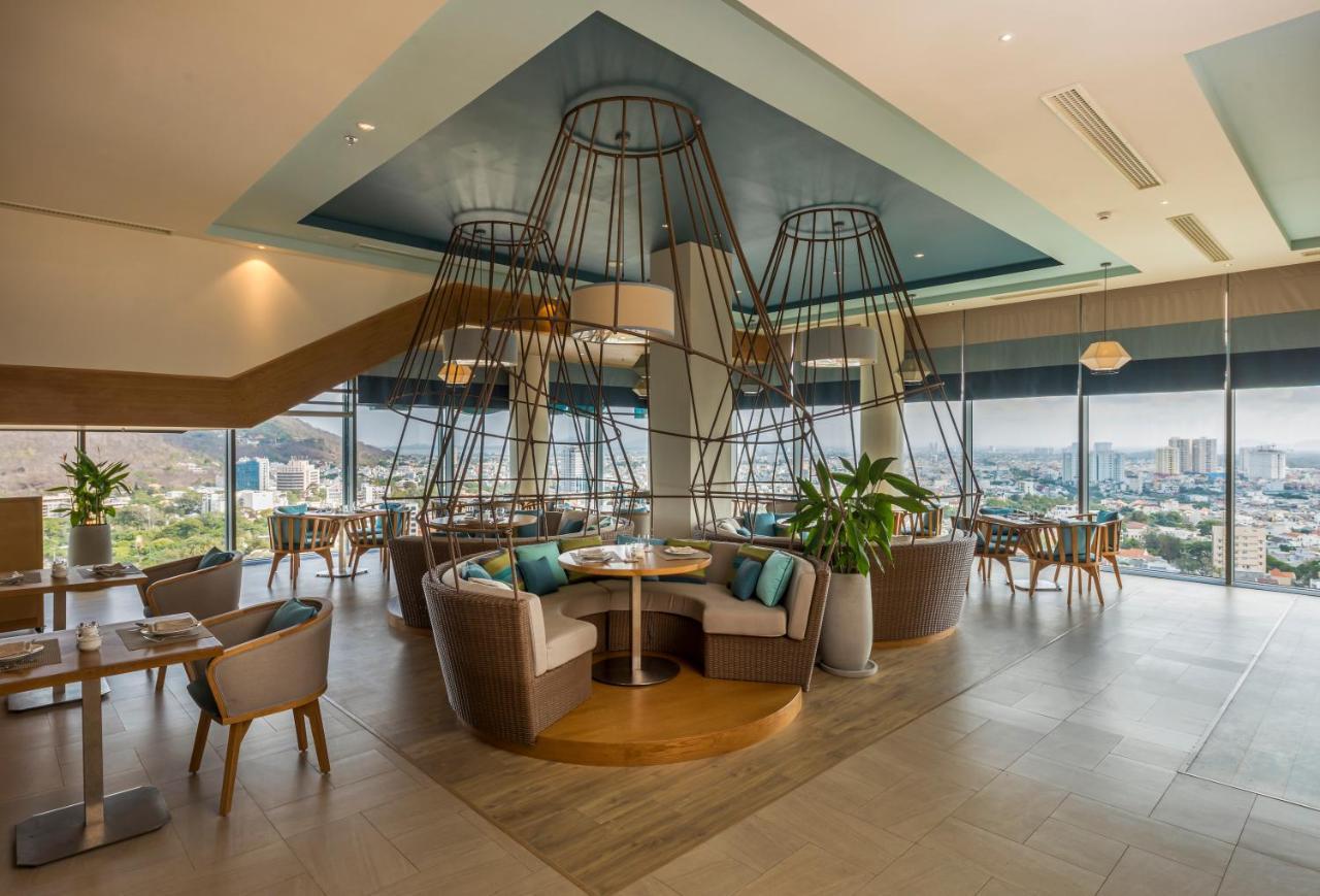 Fusion Suites Vung Tau Bagian luar foto